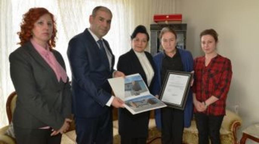 Şehit G&ouml;ktan &Ouml;z&uuml;pek&rsquo;in Adı Okulda Yaşayacak