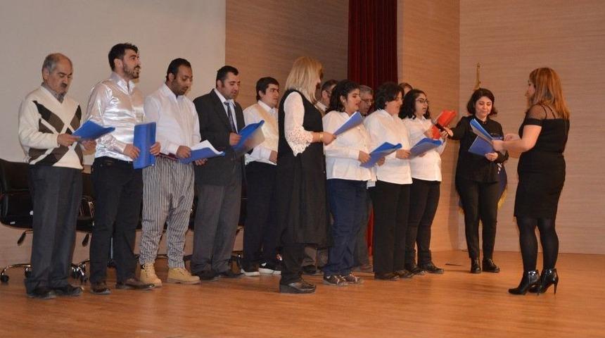 Ruh Sağlığı Merkezi Hastalarından Tiyatro Ve Sergi