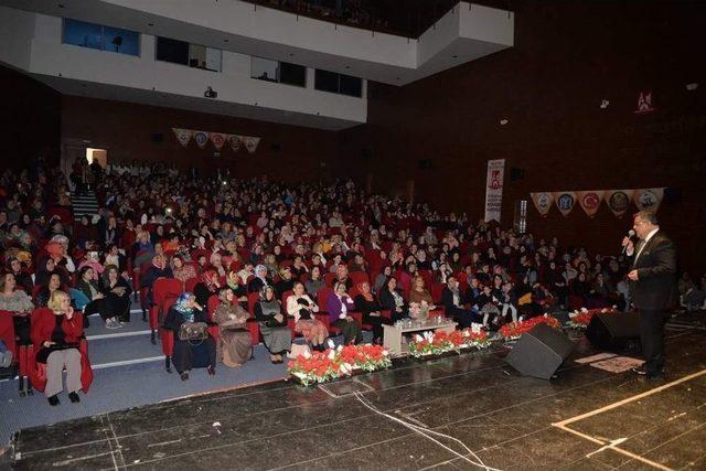 Sanatçısı Umut Akyürek’ten Kadınlara Özel Konser