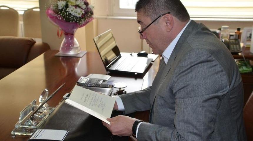 Alaplı Tarihi Kitabı Başkan Tekin&rsquo;e