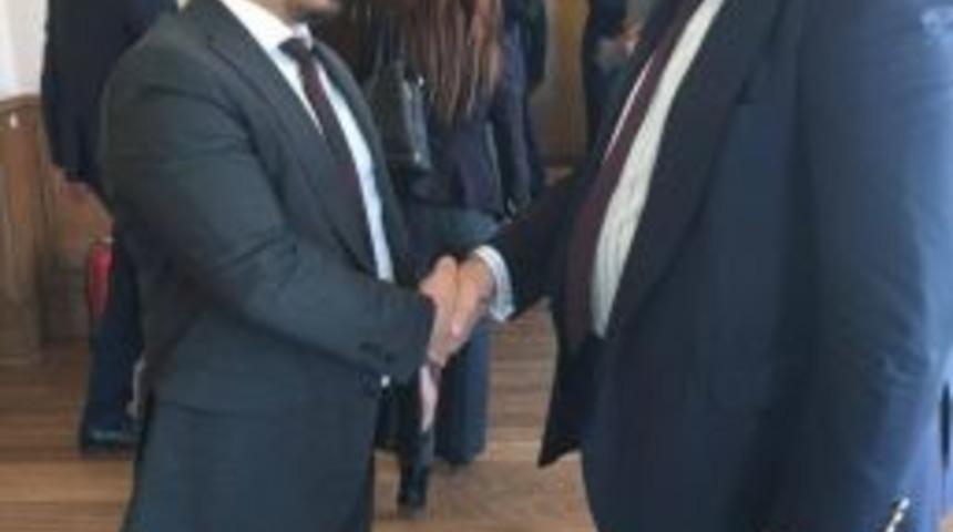 Kıbrıslı İşadamı Kısa: "t&uuml;rkiye&rsquo;deki Referanduma &rsquo;evet&rsquo; İle Destek Verilmeli"