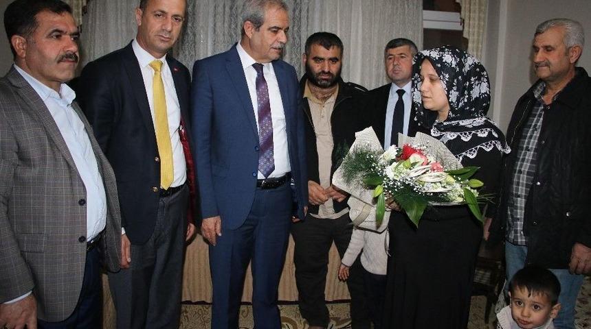 Demirkol Kadınlar G&uuml;n&uuml;nde Şehit Annesini Unutmadı