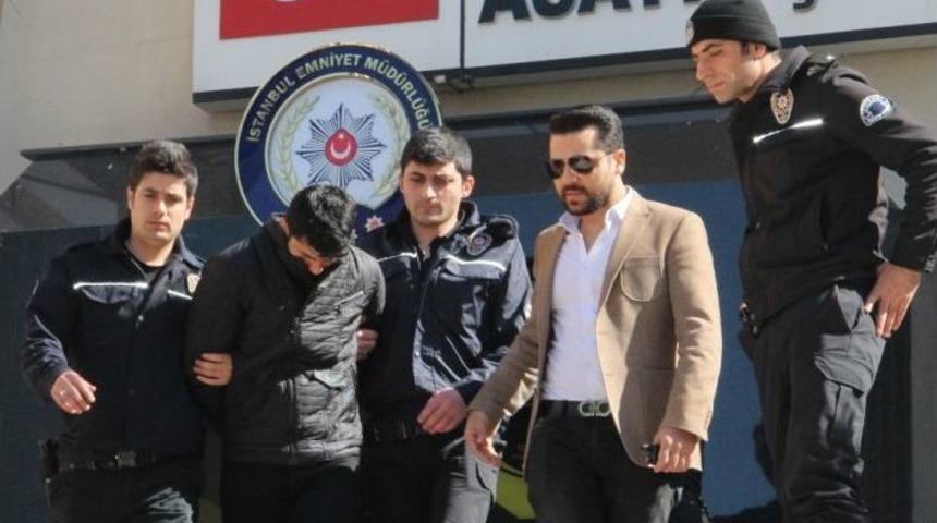 Kendilerini &lsquo;polis&rsquo; Olarak Tanıtan Gasp&ccedil;ılar Yakalandı