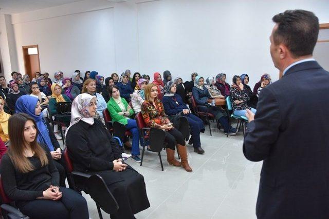 Kocasinan&rsquo;da Eğitimle Aile Bağları Pekiştiriliyor 2