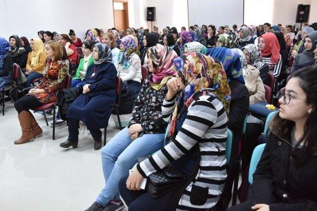 Kocasinan&rsquo;da Eğitimle Aile Bağları Pekiştiriliyor 3