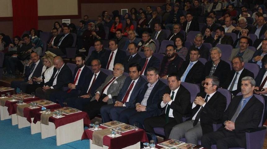 Rekt&ouml;r Vatan Karakaya, "toplumun Her Kesimine Bu İhaneti Anlatmak Zorundayız"