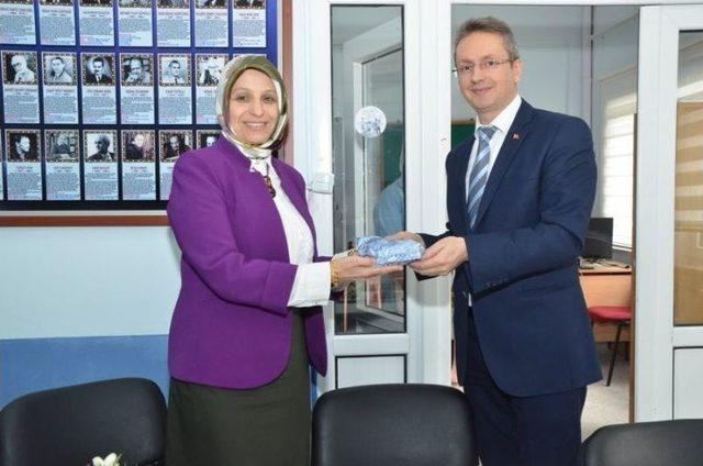 Milli Eğitim İl M&uuml;d&uuml;r&uuml; Durmuş Kadın &Ouml;ğretmenlerle Buluştu 1