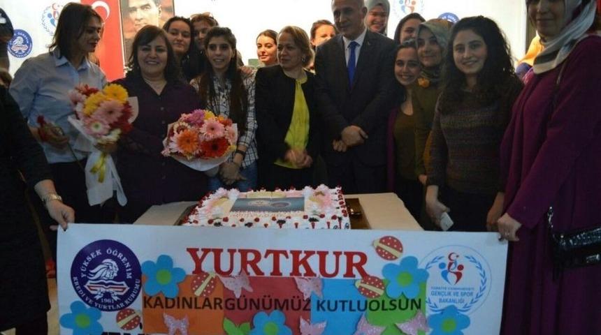 Melikgazi Kız &Ouml;ğrenci Yurdu&rsquo;nda Kutlama