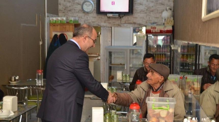 B&uuml;nyan Belediye Başkanı G&uuml;lc&uuml;oğlu, "vatandaşlarımızın İstek Ve Taleplerini Dikkate Alarak &Ccedil;&ouml;z&uuml;m &Uuml;retiyoruz"