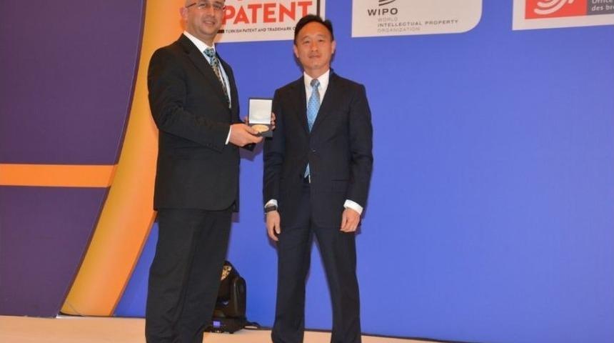 İstanbul Uluslararası Buluş Fuarına Katılan, Erciyes Teknopark Erciyes Teknoloji Transferi Ofisi İki &Ouml;d&uuml;l Kazandı