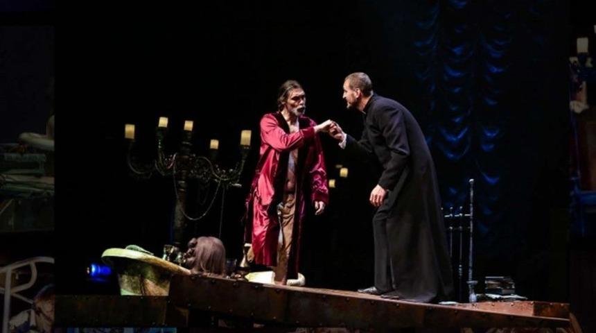 T&uuml;y Kalemler-quilss, İzmir&rsquo;de Seyirciyle Buluşuyor