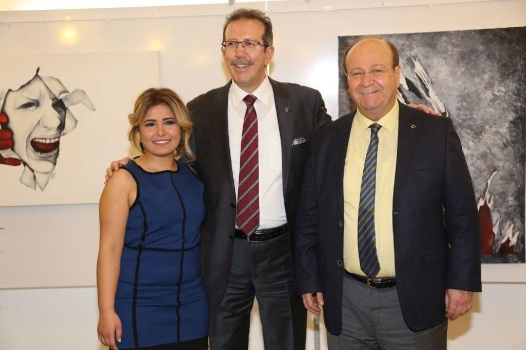Başkan &Ouml;zakcan, &rsquo;d&uuml;n, Bug&uuml;n, Yarın&rsquo; İsimli Resim Sergisinin A&ccedil;ılışına Katıldı