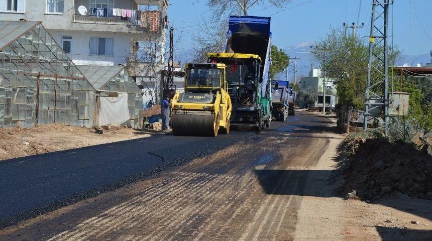Serik Yollarını B&uuml;y&uuml;kşehir Yapıyor