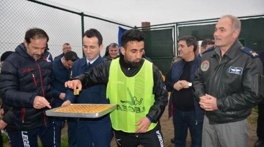 Komutanlardan Bandırmaspor&rsquo;A Moral Ziyareti