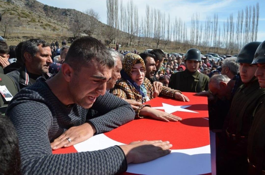 Şehit Uzman &Ccedil;avuş Son Yolculuğuna Uğurlandı