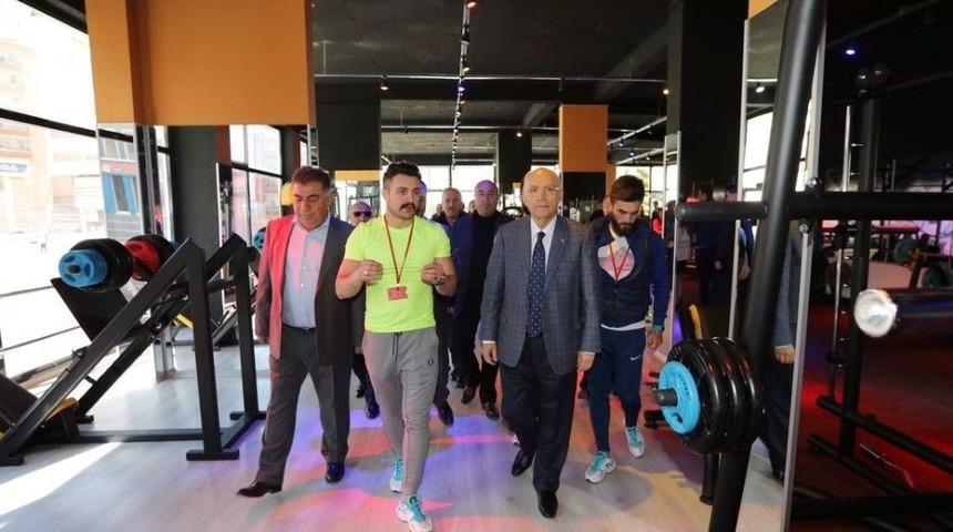 Ankara Yeni Bir Spor Merkezine Daha Kavuştu
