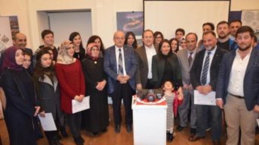 Fotoğraf&ccedil;ılar Sertifikalarını Aldı