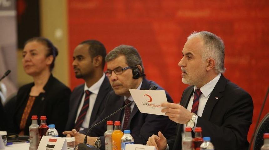 A&ccedil;lıkla M&uuml;cadele Eden Afrika Halkına T&uuml;rkiye Yardım Eli Uzatıyor