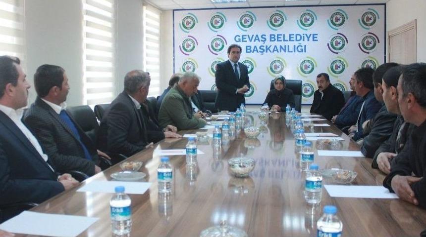 Cumhurbaşkanı Başdanışmanı G&uuml;lşen Orhan Gevaş&rsquo;ta