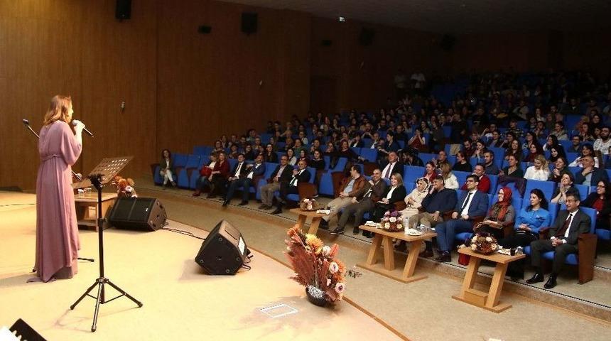 Kb&uuml;&rsquo;de 8 Mart&rsquo;a &Ouml;zel Unutulmaz Bir Konser