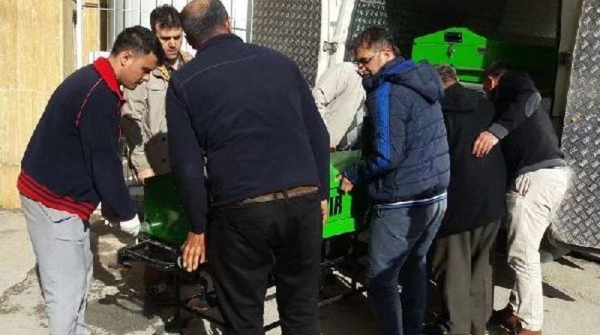 Sivaslı Sobadan Zehirlenen &Ccedil;ift Yaşamını Yitirdi