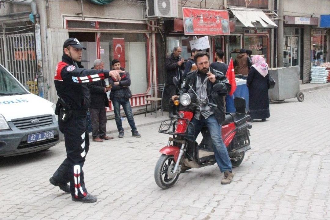 Konya Polisinden &Ccedil;alıntı Motosiklet Denetimi