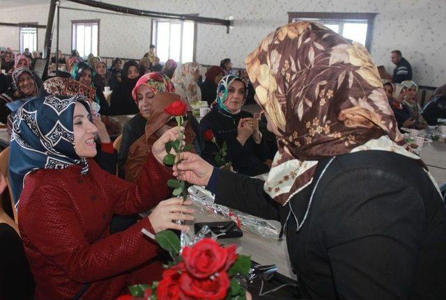 Gevaş’ta Kadınlar Günü Etkinliği