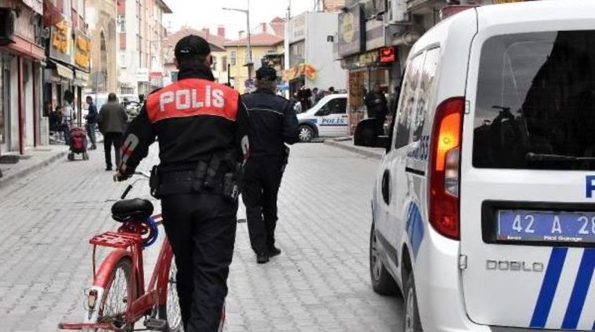 Konya'da Polis Sığınmacıların Oturduğu Mahallede Arama Yaptı