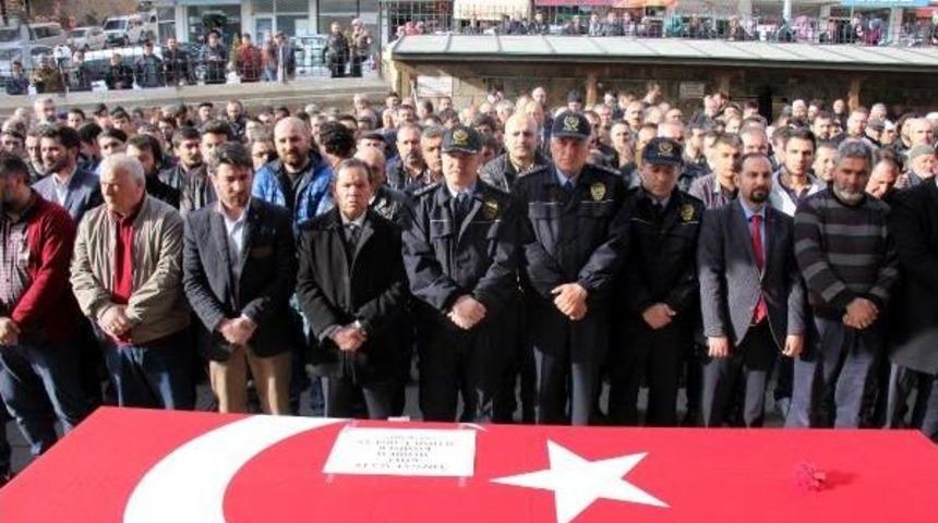 Görevde Kalp Krizinden Ölen Komiser Arslan, Toprağa Verildi