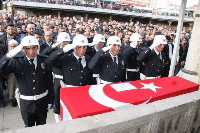 Görevi Başında Şehit Olan Komiser Arslan, Yozgat’ta Son Yolculuğuna Uğurlandı