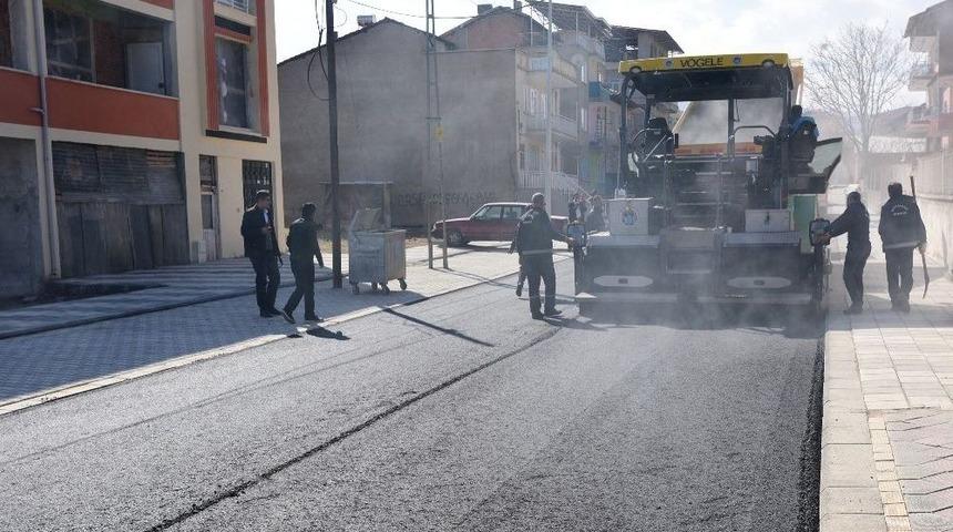 Selçuklu Mahallesinin Yolları Asfaltlanıyor