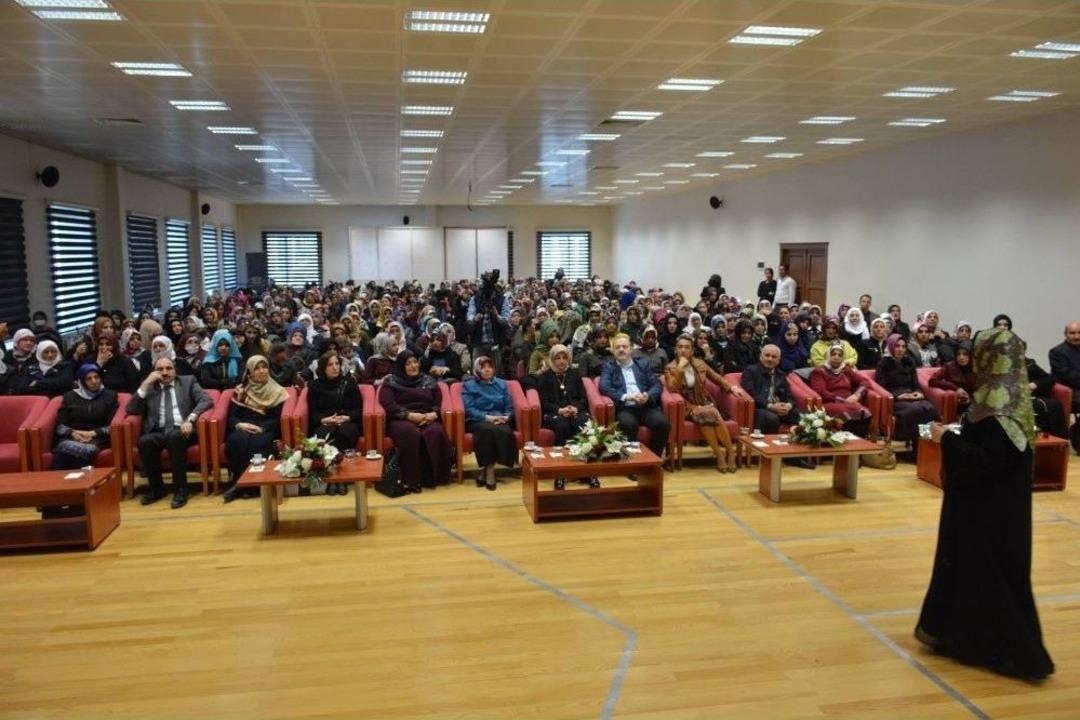 Tuşba Belediyesinden 8 Mart D&uuml;nya Kadınlar G&uuml;n&uuml; Programı