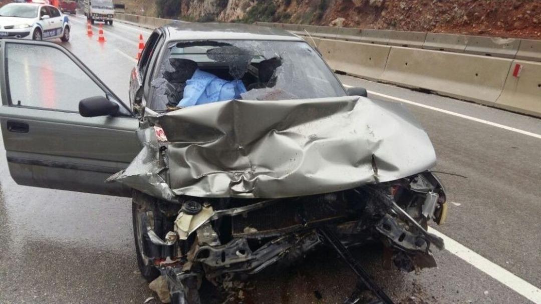 Antalya&rsquo;da Trafik Kazası: 1 &Ouml;l&uuml;, 5 Yaralı