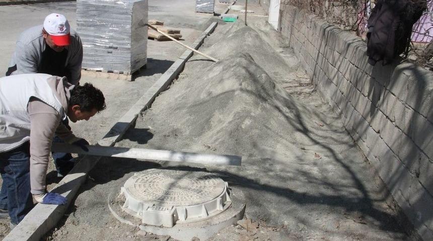 Kaldırım &Ccedil;alışmaları Kaldığı Yerden Devam Ediyor