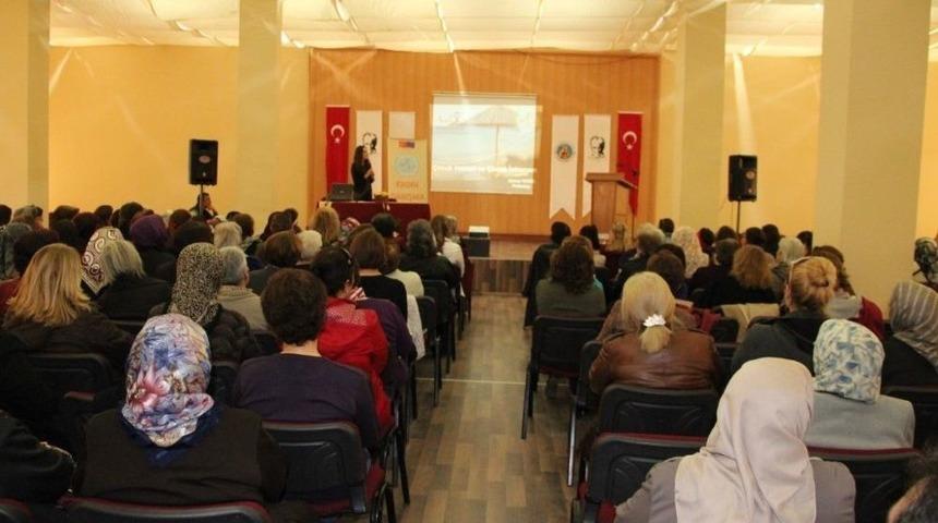 Kadın Danışma Merkezi, Avanos’ta Seminer Verdi