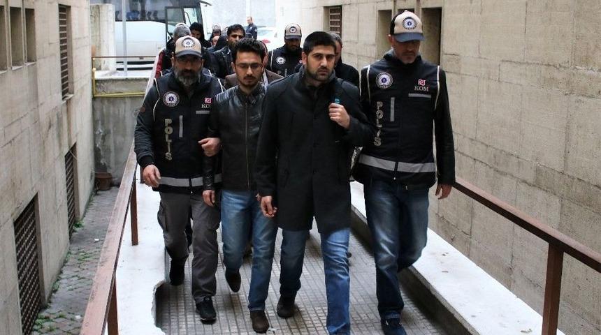 Bursa&rsquo;da Fet&ouml; Operasyonunda G&ouml;zaltına Alınan 10 Kişi Adliyeye Sevk Edildi