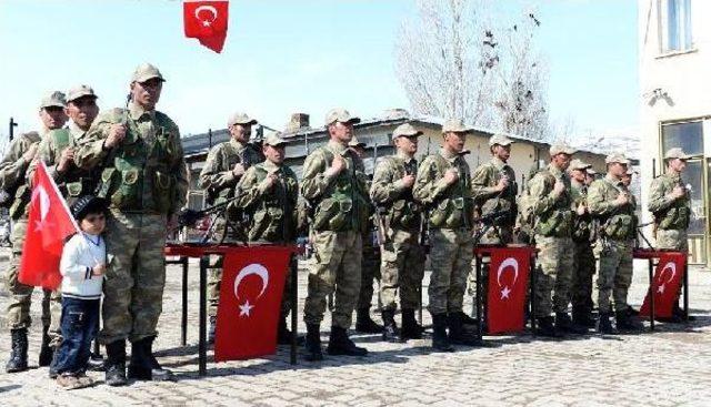 Pkk'nın Katliam Yaptığı Mahallede Korucular Yemin Etti