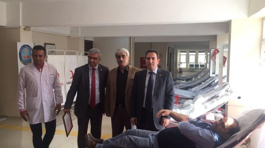 Kozan Kaymakamlığı Personelinden Kan Bağışı