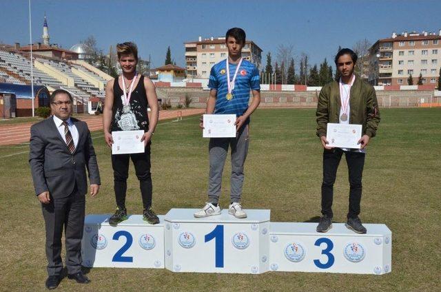 Okullar Arası Puanlı Atletizm Yarışmaları Sona Erdi