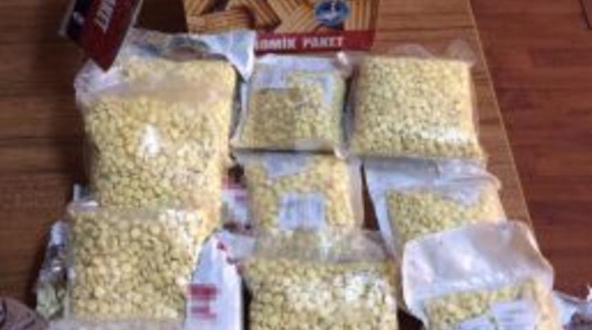 Bisk&uuml;vi Kutusundan Uyuşturucu &Ccedil;ıktı