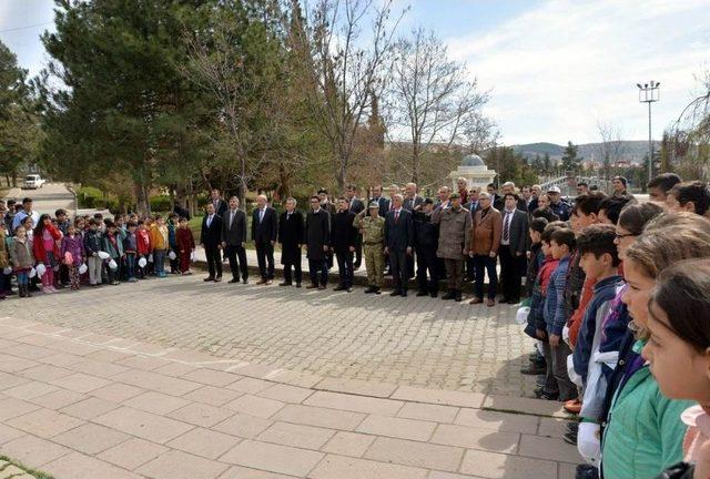 Ertuğrul Gazi Türbesi Alanına Çınar Ve Ihlamur Fidanları Dikildi