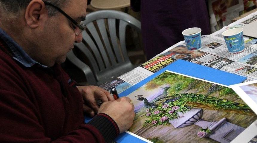 Memurlar Resim R&ouml;lyefi İle Stres Atıyor