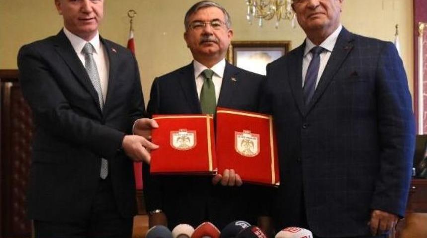 Bakan Yılmaz: Cumhurbaşkanlığı Sistemi, Cumhuriyetin Ilanı Kadar &Ouml;nemli (2)