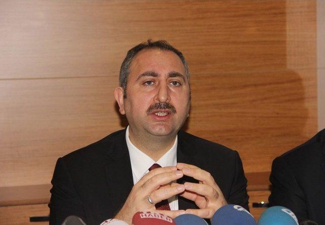 Ak Parti Genel Sekreteri Abdulhamit Gül: “mevcut Sistem Deve Kuşu Gibi, Deve Değil Kuş Değil”