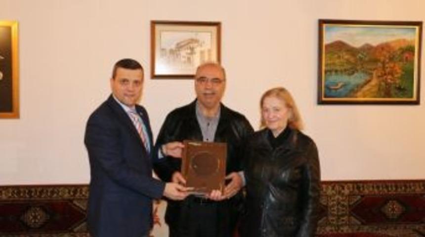 Hamam&ouml;n&uuml;&rsquo;nde &lsquo;ahmet Yesevi&rsquo; Konuşuldu