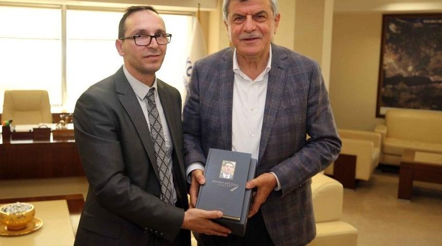 Başkan Karaosmanoğlu, Eğitim Bir-sen Kocaeli 2 No&rsquo;lu Şube Y&ouml;netimini Ağırladı