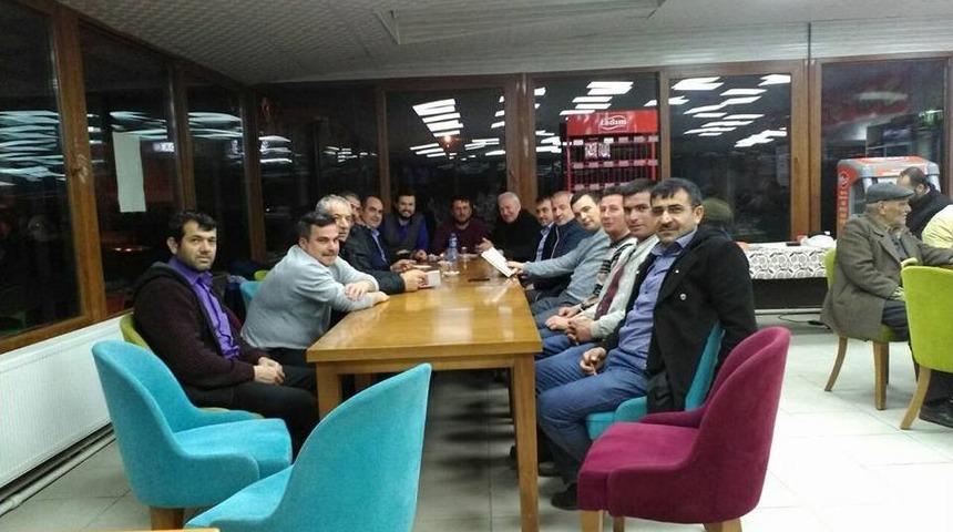 Lapseki Gen&ccedil; Muhafazakarlar Derneği Y&ouml;netim Kurulu Toplantısını Yaptı