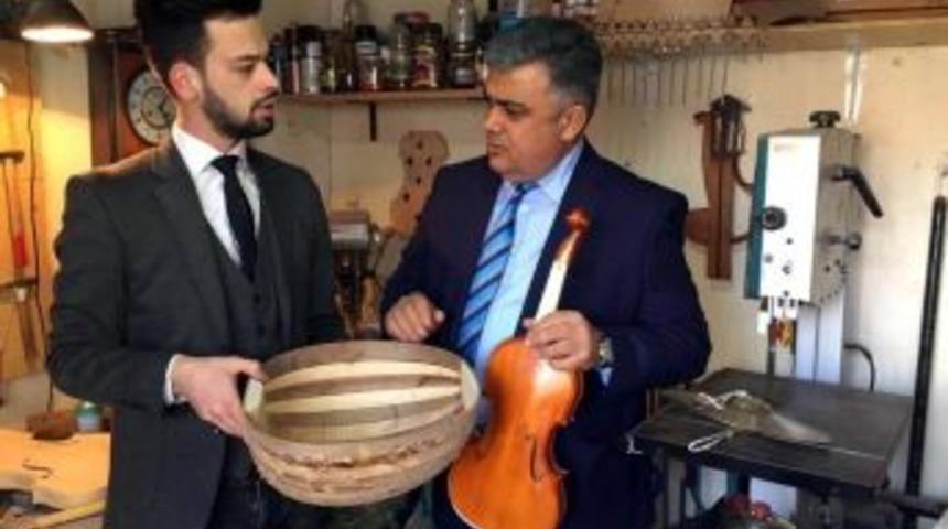 &Ouml;zg&uuml;ven: &ldquo;sanatın Ve Sanat&ccedil;ının Her Zaman Yanındayız&rdquo;