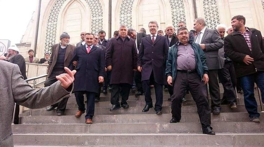 Ak Parti Kayseri Milletvekilleri Dedeoğlu Ve Karayel Develi&rsquo;de