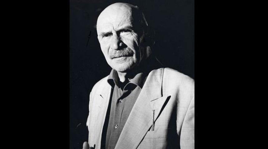 Tuncel Kurtiz; sanata adanan bir yaşam